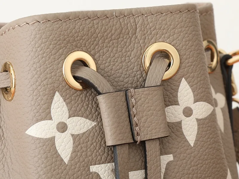 All Categories Official Website "Brand Women's Bags" Women's Bags 💙 LV LV 2026 New Crossbody Shoulder Bag