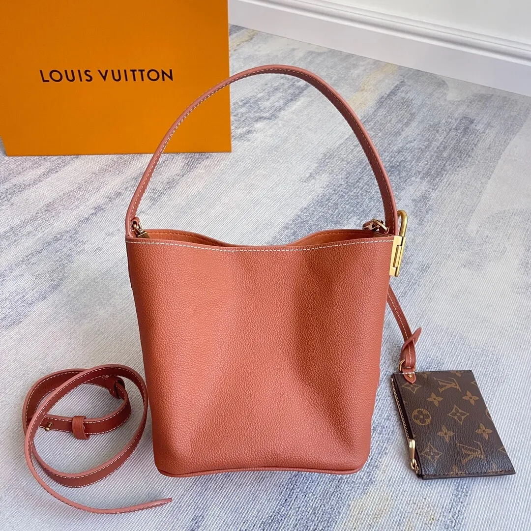All Categories Official Website "Brand Women's Bags" Women's Bags 💙 LV 2025 New LV Crossbody Bag