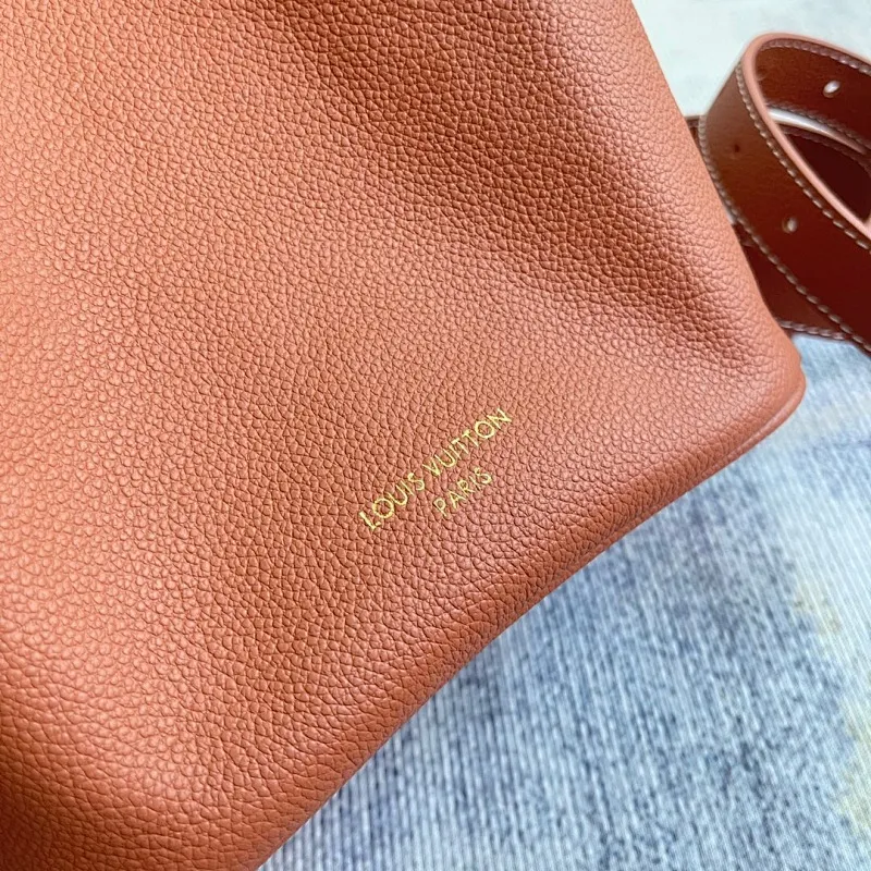 All Categories Official Website "Brand Women's Bags" Women's Bags 💙 LV 2025 New LV Crossbody Bag