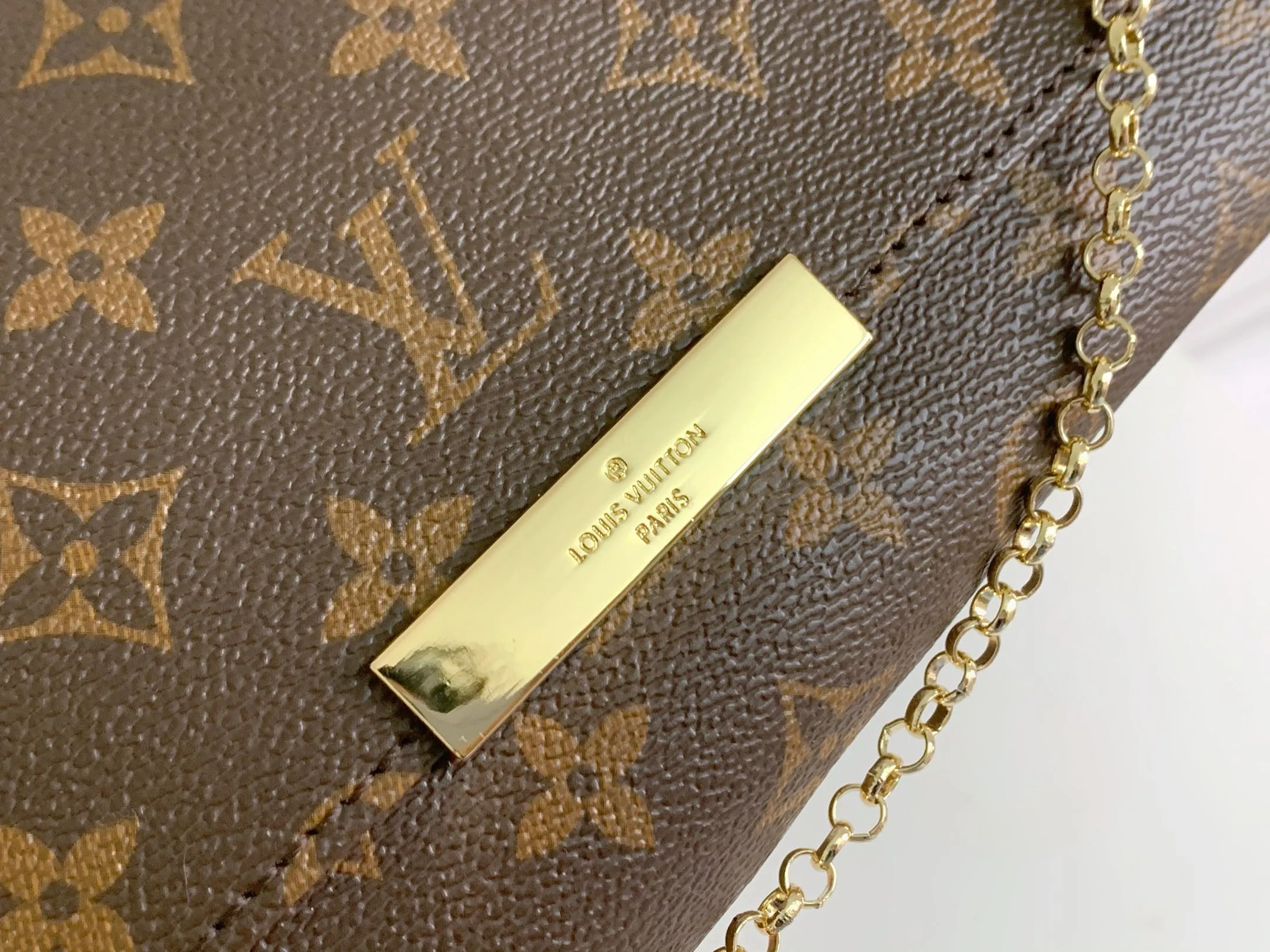 All Categories Official Website "Brand Women's Bags" Women's Bags 💙 LV 2026 New LV Crossbody Bag