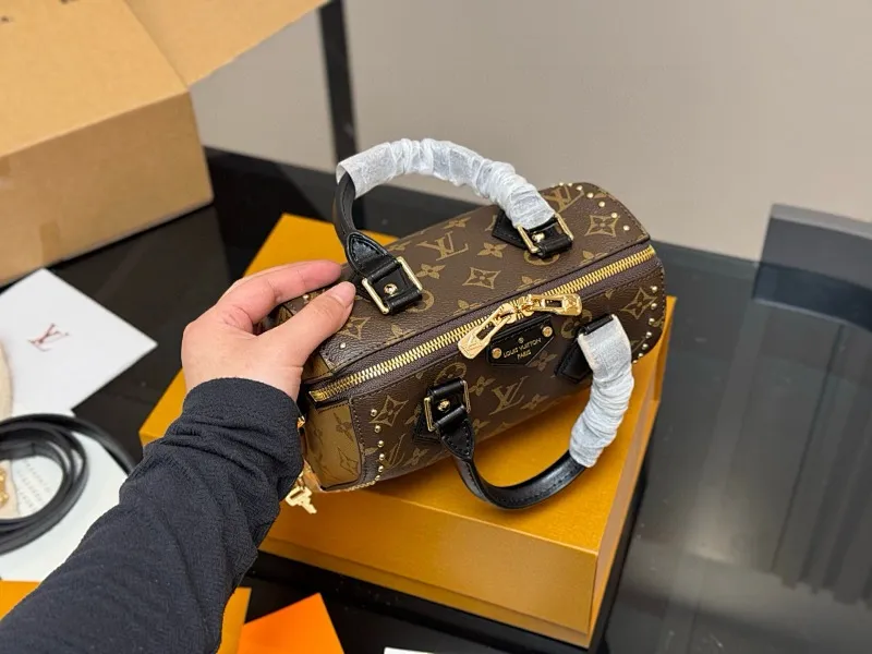 All Categories Official Website "Brand Women's Bags" Women's Bags 💙 LV 2025 New LV Crossbody Bag