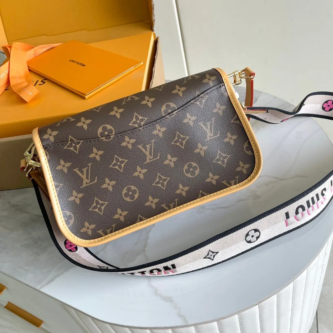 All Categories Official Website "Brand Women's Bags" Women's Bags 💙 LV LV 2026 New Crossbody Shoulder Bag