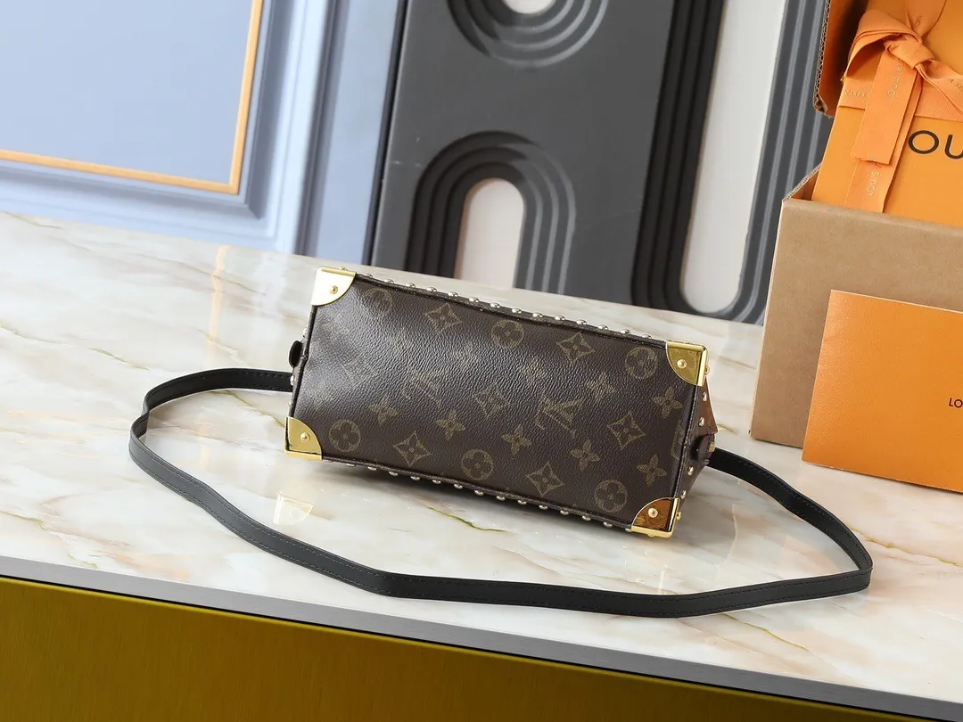 All Categories Official Website "Brand Women's Bags" Women's Bags 💙 LV 2025 New LV Crossbody Bag