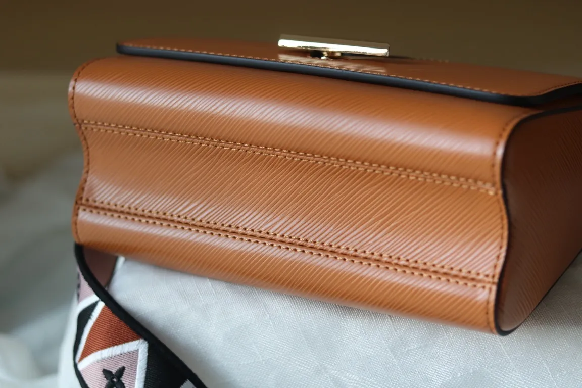 All Categories Official Website "Brand Women's Bags" Women's Bags 💙 LV 2023 New LV Crossbody Bag