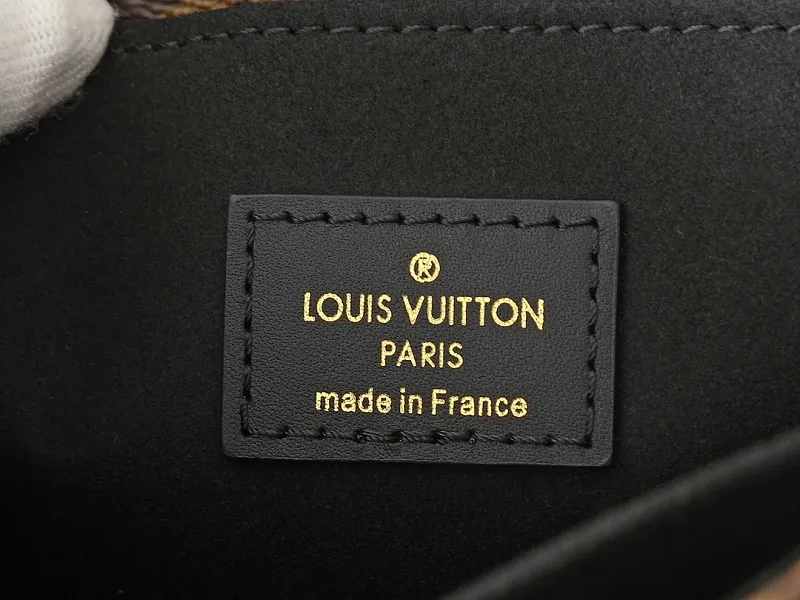 All Categories Official Website "Brand Women's Bags" Women's Bags 💙 LV LV 2026 New Crossbody Shoulder Bag