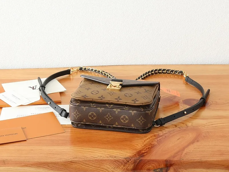 All Categories Official Website "Brand Women's Bags" Women's Bags 💙 LV LV 2026 New Crossbody Shoulder Bag