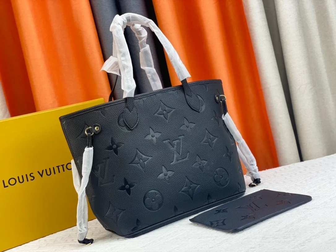 All categories Official website "Brand Women's Bags" Women's Bags 💙 LV replica LV, fine imitation LV bags, LV shoulder bags, 2023 official latest version LV full leather embossed handbag, bag factory, original material, size: 32-29-17CM