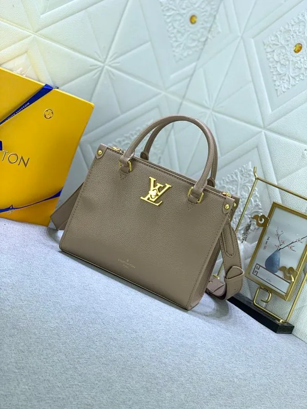 All Categories Official Website "Brand Women's Bags" Women's Bags 💙 LV 2024 New LV Crossbody Bag