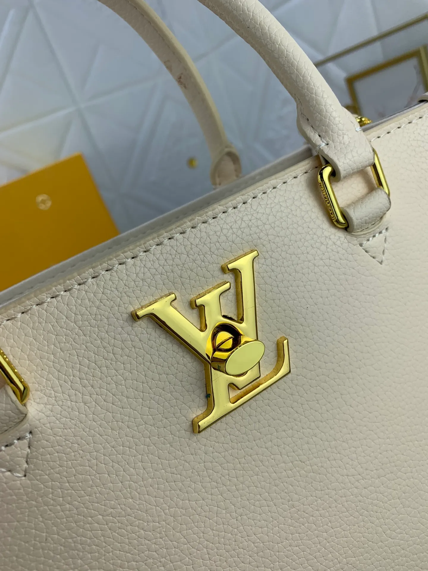 All Categories Official Website "Brand Women's Bags" Women's Bags 💙 LV 2024 New LV Crossbody Bag