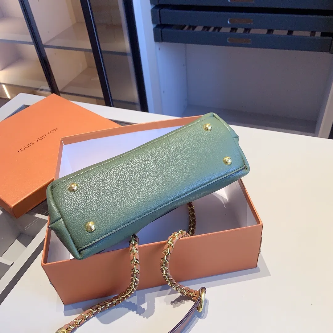 All categories Official website "Brand Women's Bags" Women's Bags 💙 LV 2023 latest version LV crossbody bag
