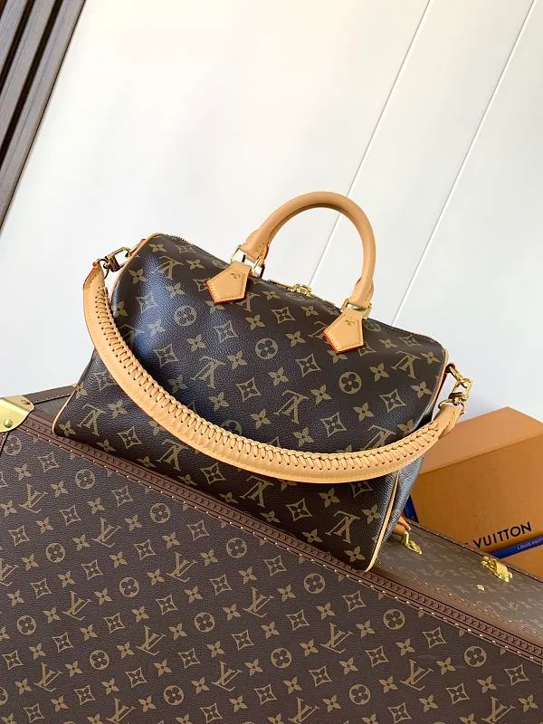 All categories Official website "Brand Women's Bags" Women's Bags 💙 LV 2026 new LV hand-held crossbody bag