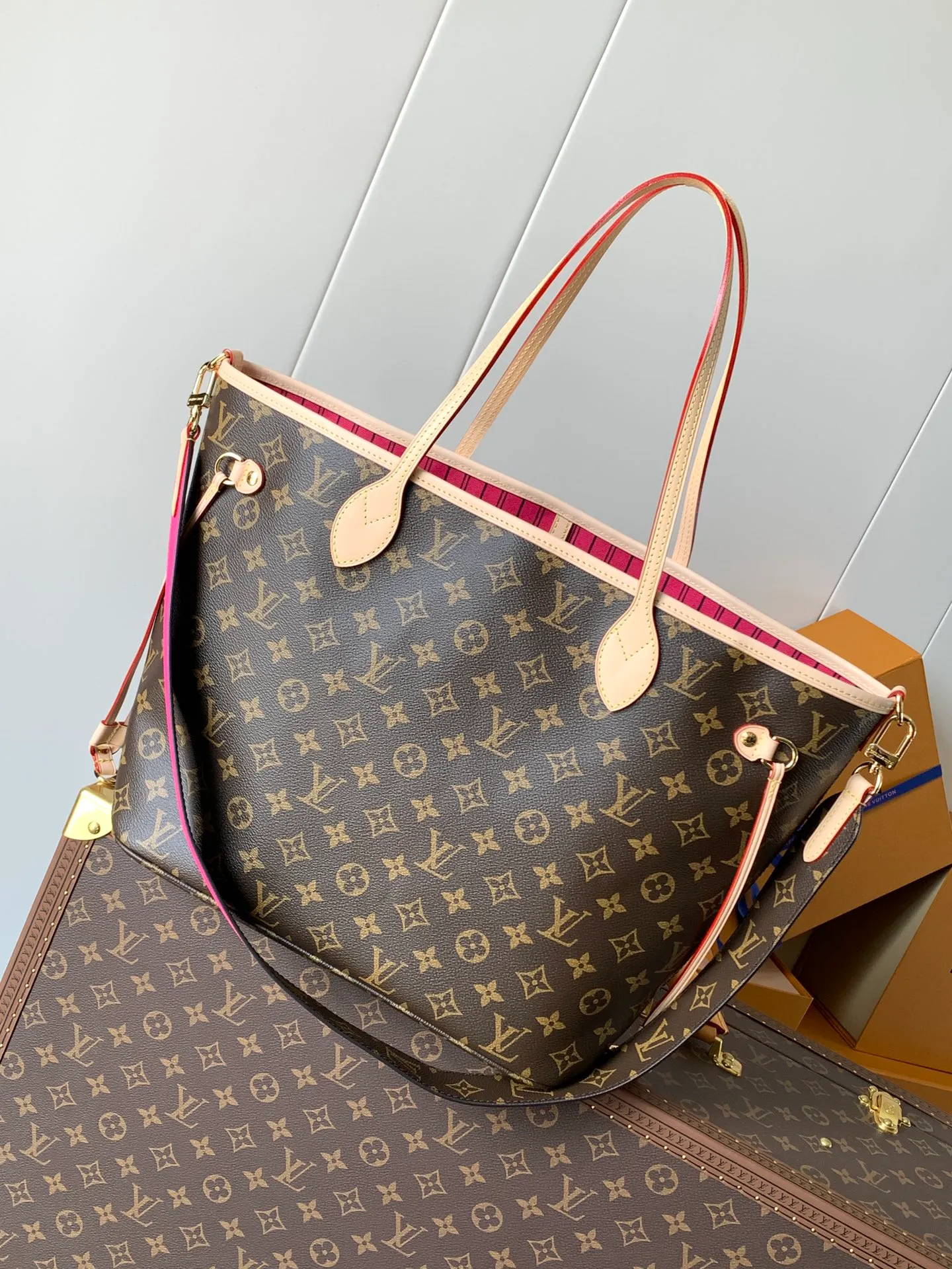 All categories Official website "Brand Women's Bags" Women's Bags 💙 LV 2026 new LV hand-held crossbody bag