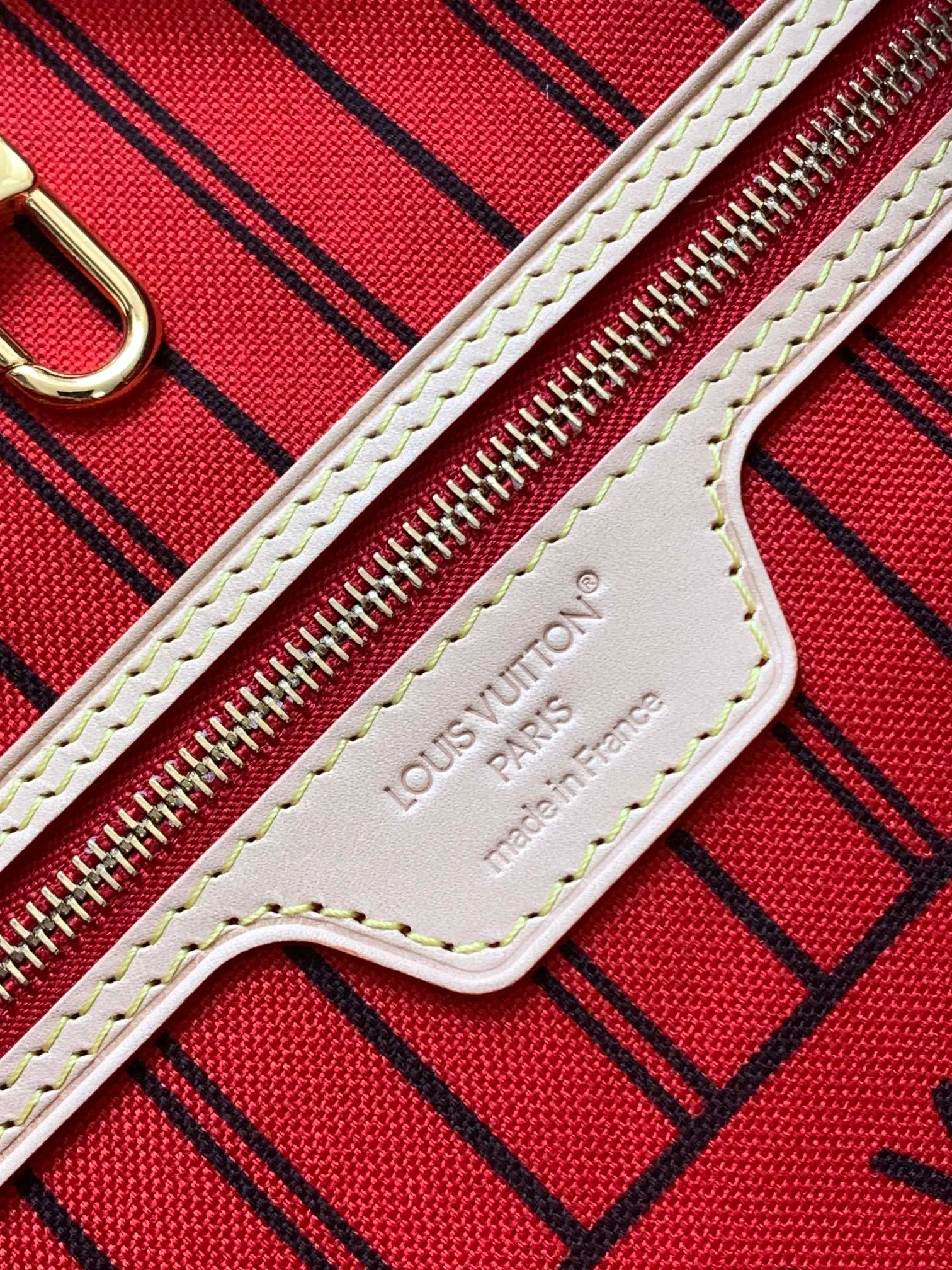 All categories Official website "Brand Women's Bags" Women's Bags 💙 LV 2026 new LV hand-held crossbody bag