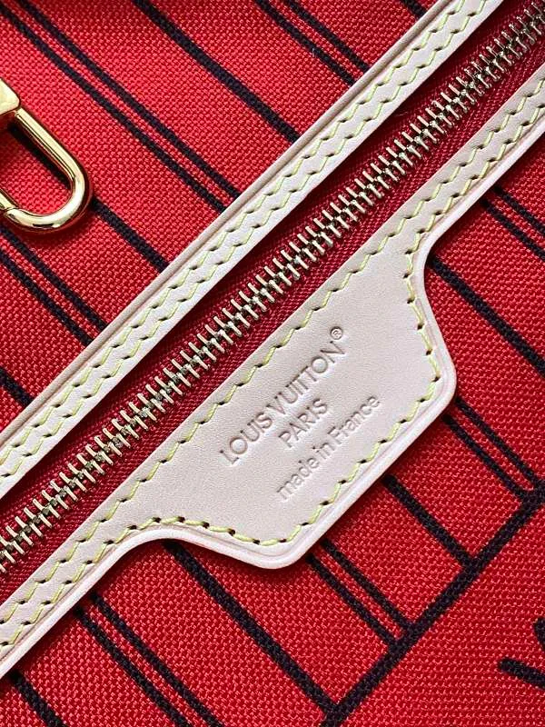 All categories Official website "Brand Women's Bags" Women's Bags 💙 LV 2026 new LV hand-held crossbody bag