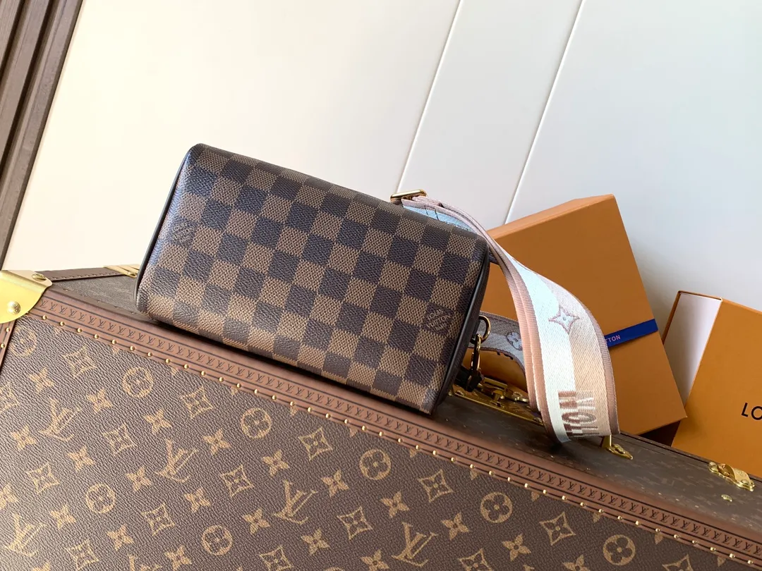 All Categories Official Website "Brand Women's Bags" Women's Bags 💙 LV 2026 New LV Crossbody Bag