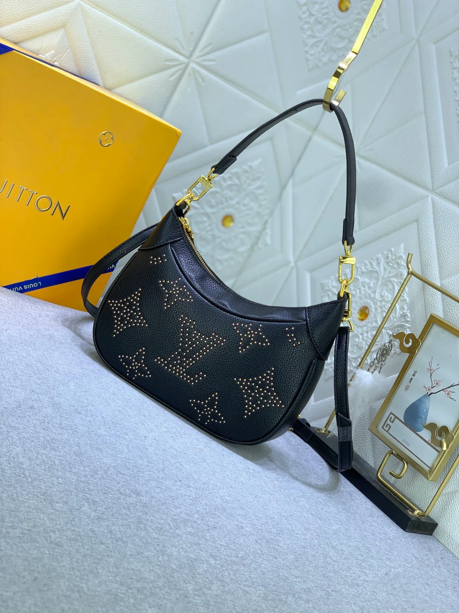 All Categories Official Website "Brand Women's Bags" Women's Bags 💙 LV 2024 New LV Crossbody Bag