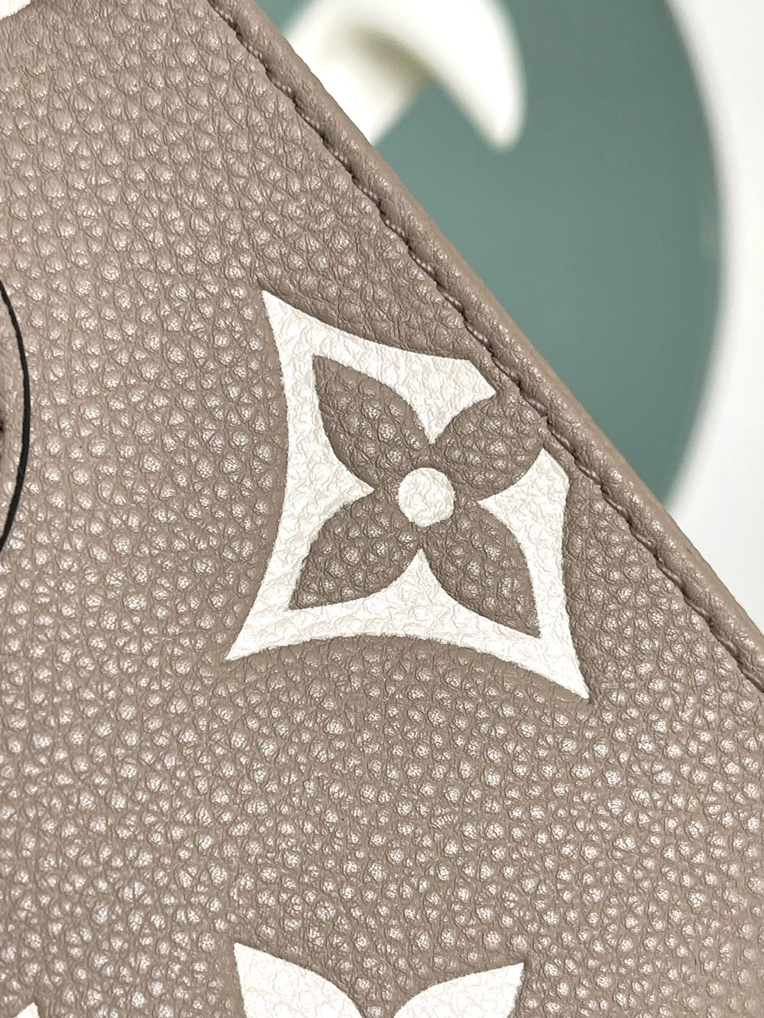 All Categories Official Website "Brand Women's Bags" Women's Bags 💙 LV 2026 New LV Crossbody Bag