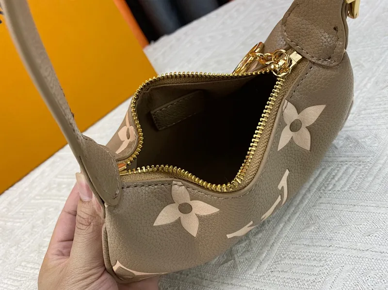All Categories Official Website "Brand Women's Bags" Women's Bags 💙 LV 2023 New LV Underarm Bag