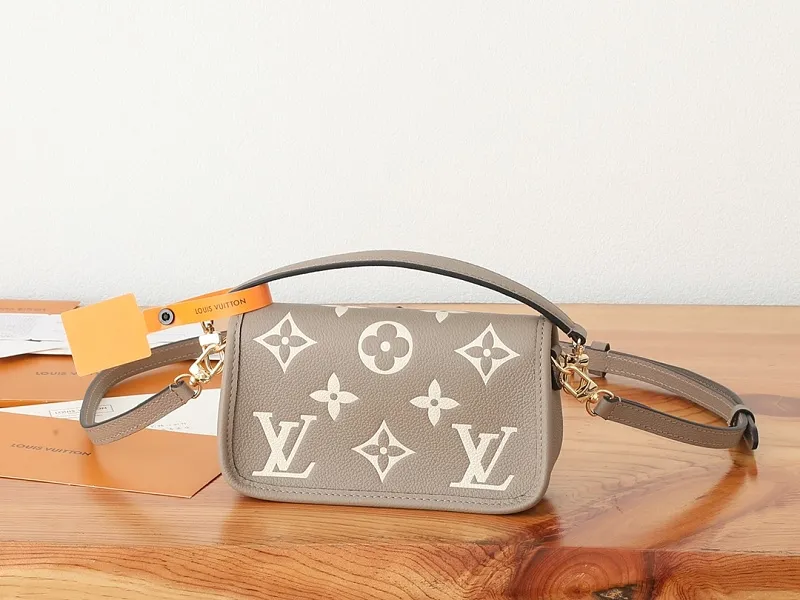 All Categories Official Website "Brand Women's Bags" Women's Bags 💙 LV LV 2026 New Crossbody Shoulder Bag
