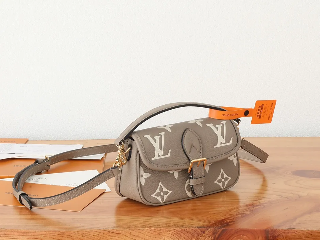 All Categories Official Website "Brand Women's Bags" Women's Bags 💙 LV LV 2026 New Crossbody Shoulder Bag