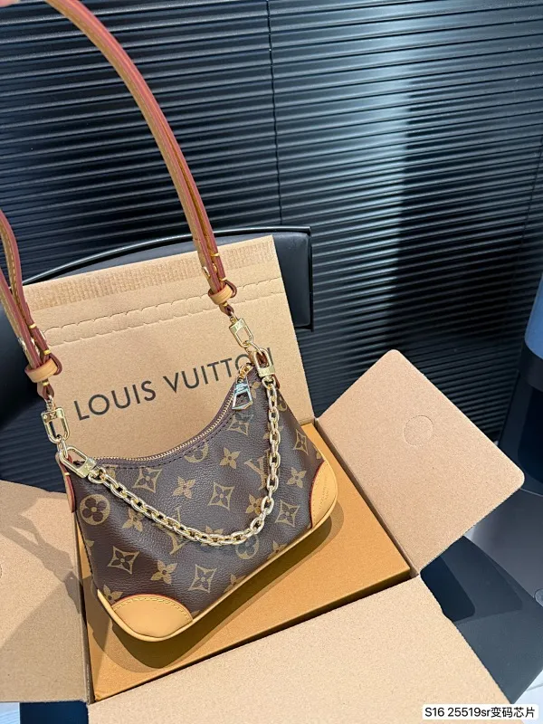 All categories Official website "Brand Women's Bags" Women's Bags 💙 LV 2025 new LV armpit bag