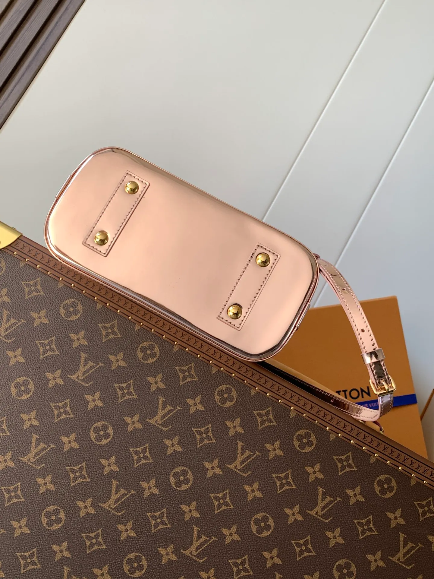 All Categories Official Website "Brand Women's Bags" Women's Bags 💙 LV 2026 New LV Crossbody Bag
