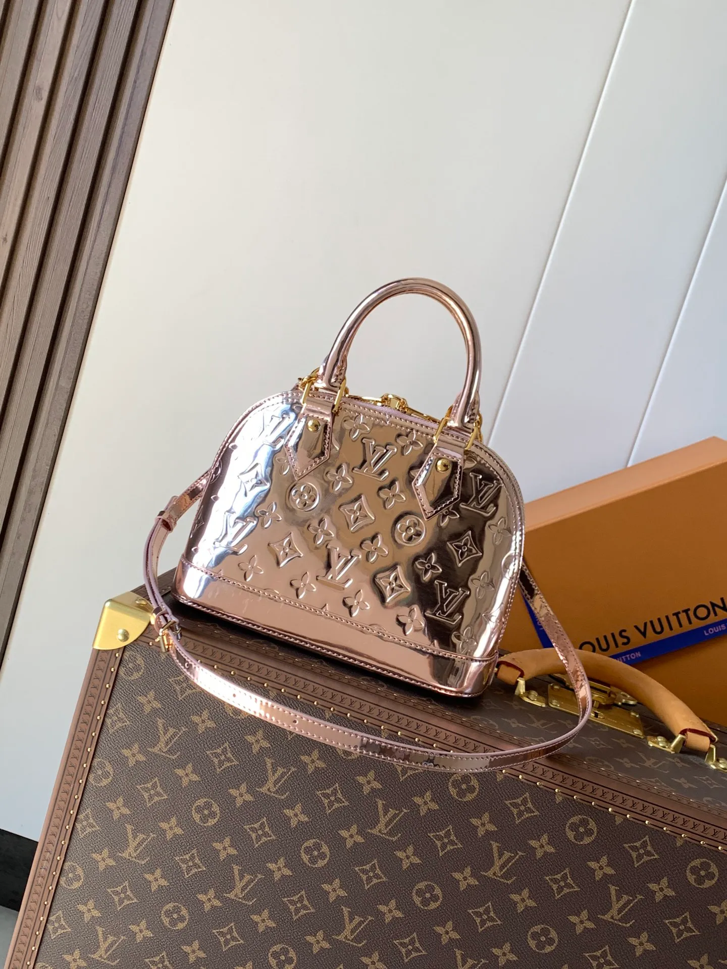 All Categories Official Website "Brand Women's Bags" Women's Bags 💙 LV 2026 New LV Crossbody Bag