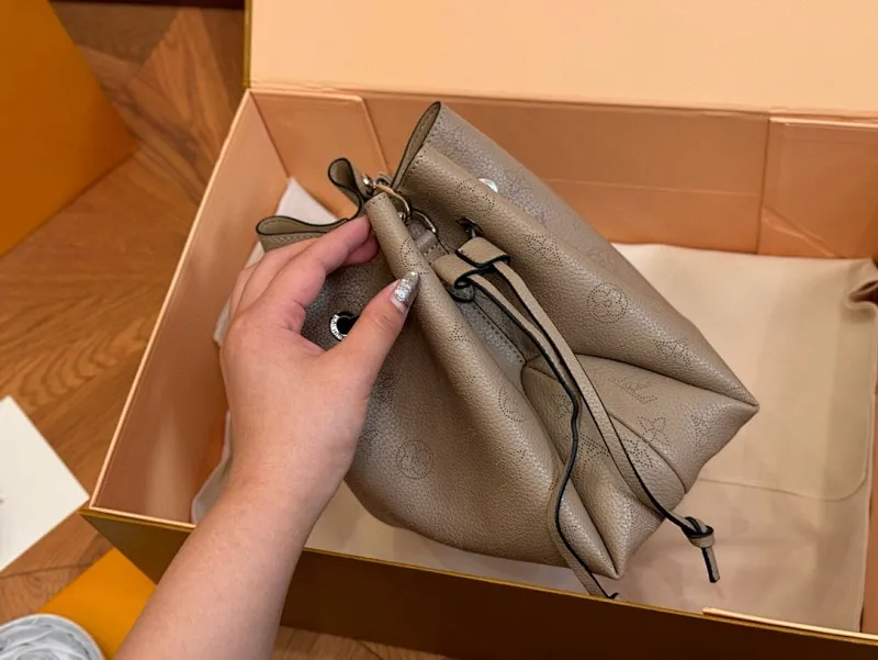 All Categories Official Website "Brand Women's Bags" Women's Bags 💙 LV 2024 Official Website New LV Bucket Bag