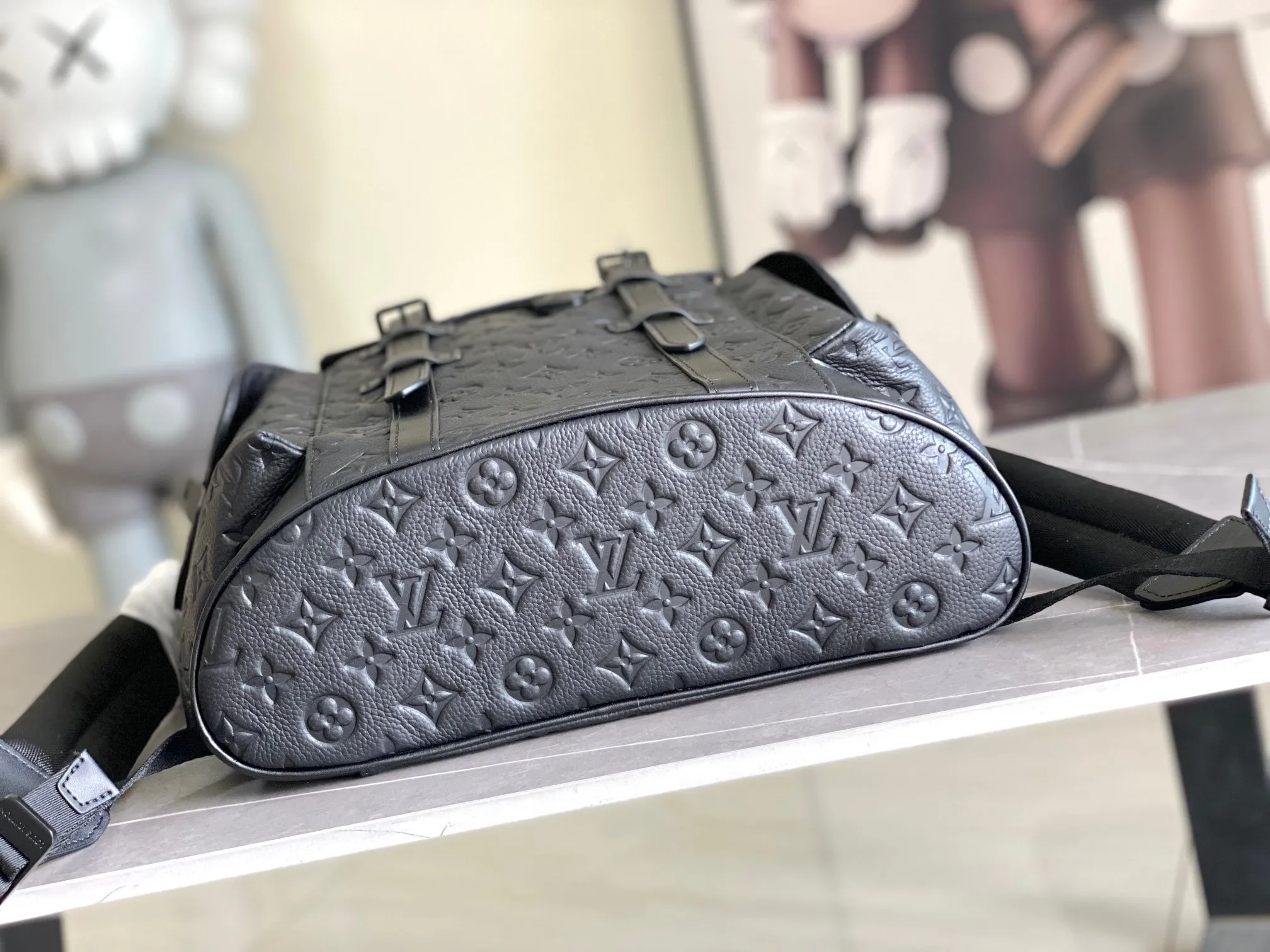 All categories 💚 Authentic bags 💚 LV LV classic backpack