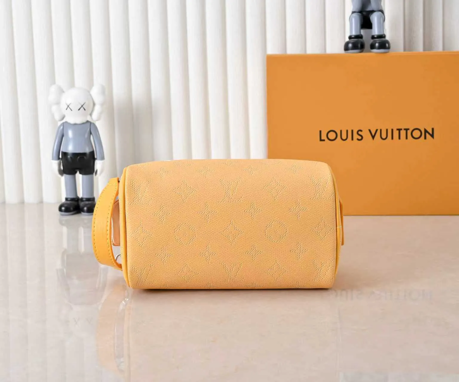 All categories Official website "Brand Women's Bags" Women's Bags 💙 LV 2026 new LV toiletry bag