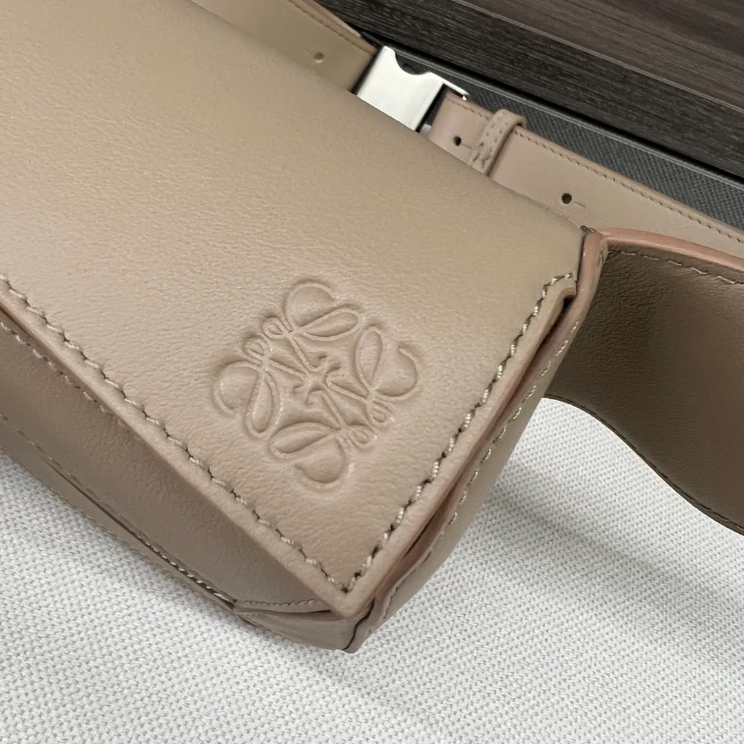All categories 💚 Top version men’s bags 💚 Loewe 2026 new LOEWE waist bag