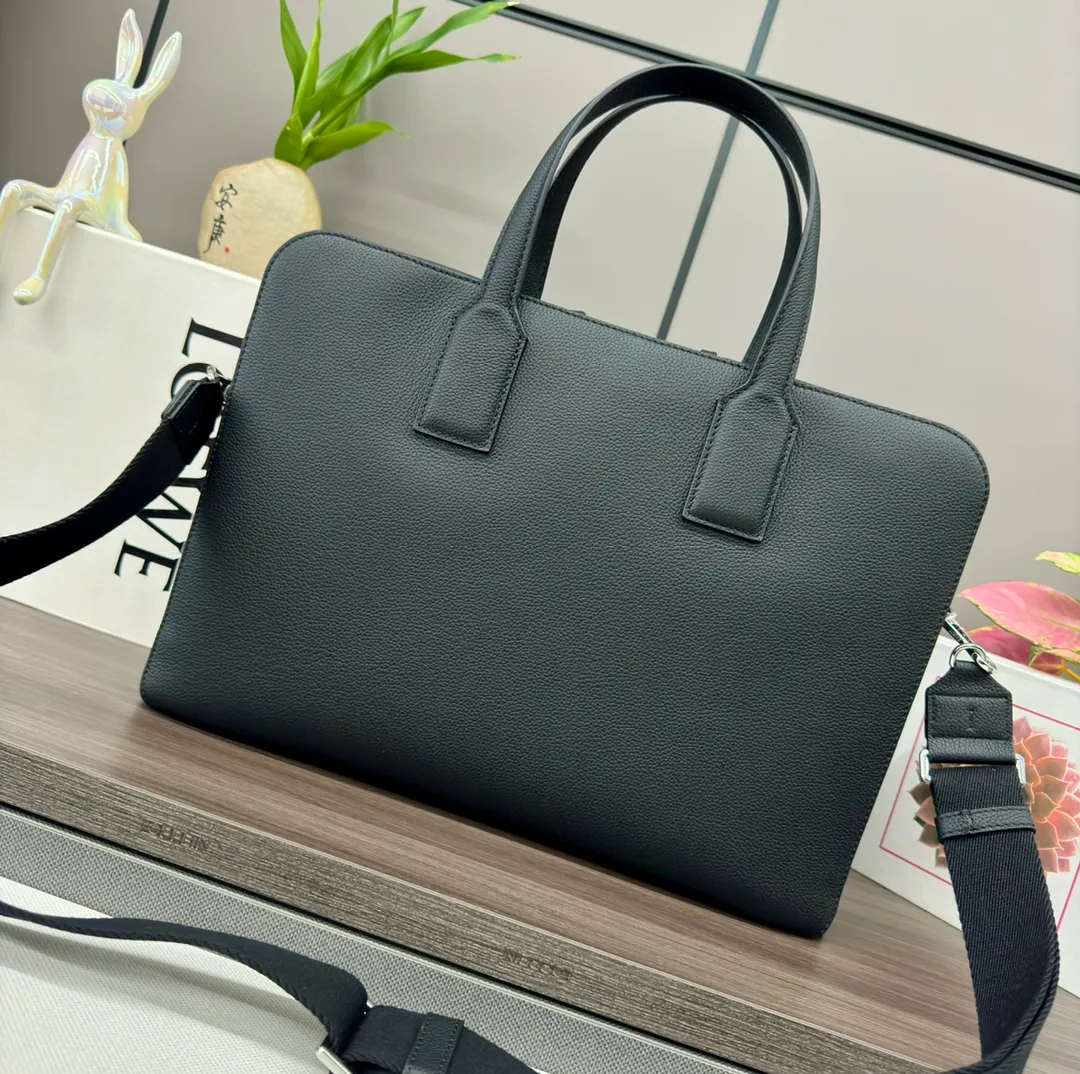All Categories 💚 Top Version Men’s Bags 💚 Loewe 2026 Fashion LOEWE Genuine Leather Briefcase