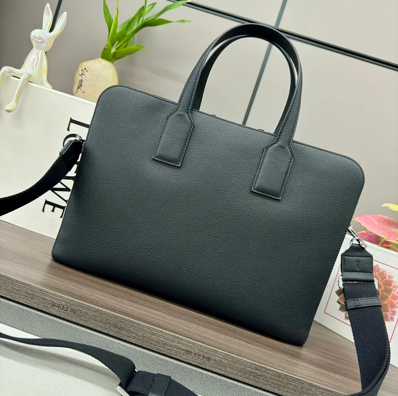All Categories 💚 Top Version Men’s Bags 💚 Loewe 2026 Fashion LOEWE Genuine Leather Briefcase
