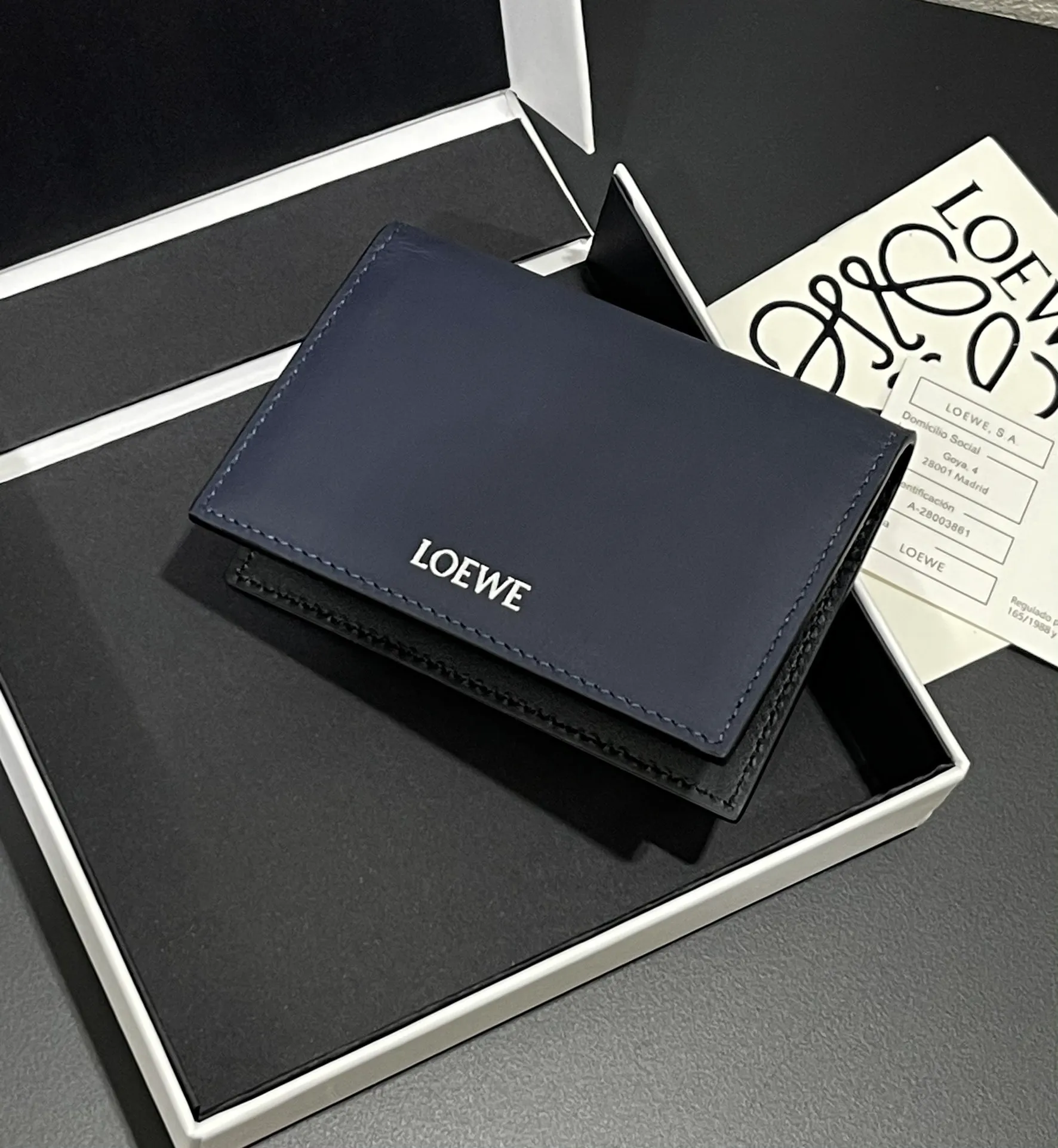 440💰Nappa cowhide bifold business card holder, four card slots, contrasting cowhide lining, model number 3809, size 10.5*7.5