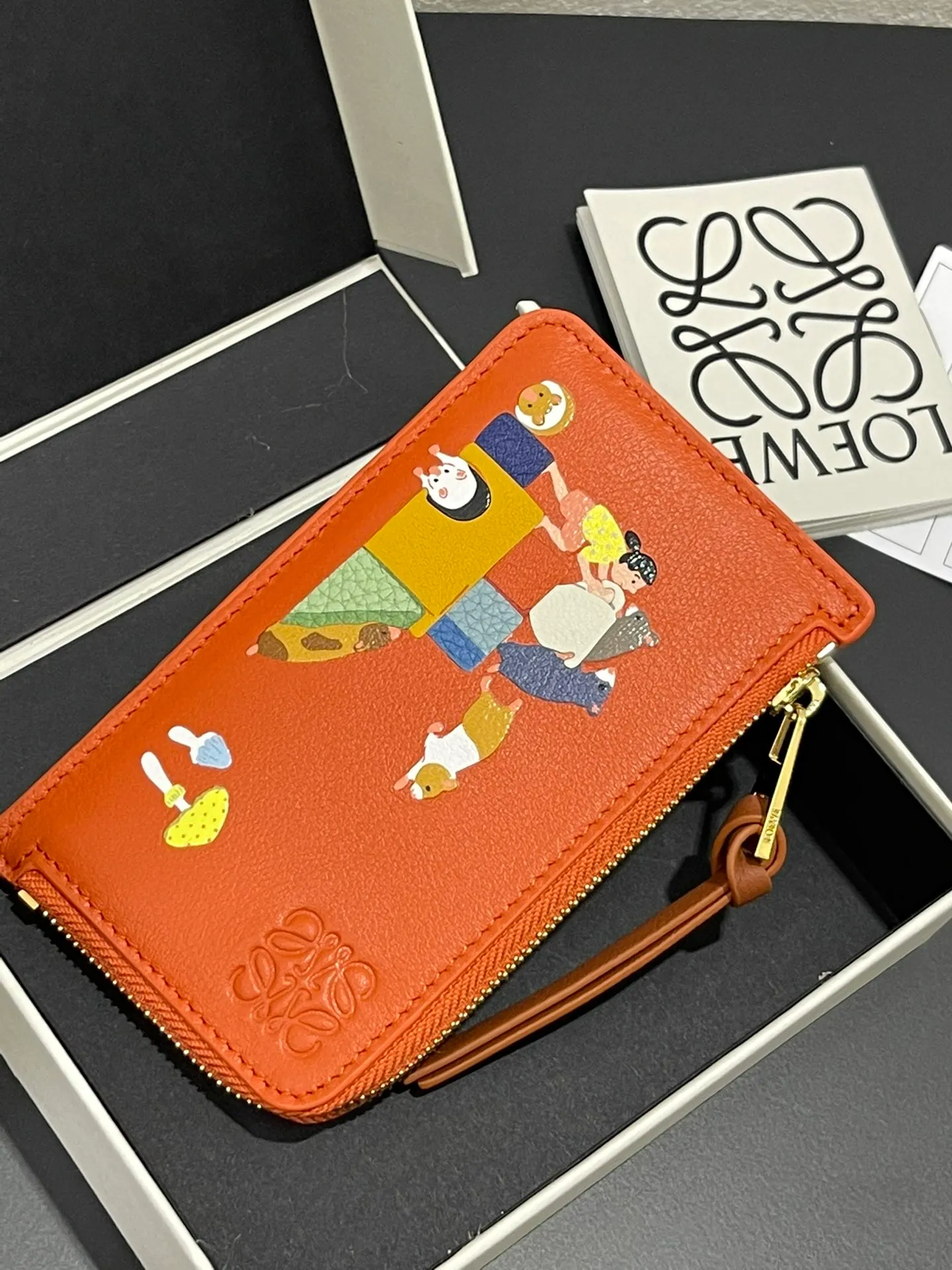 660💰Suna Fujita cooperation limited series hamster🐹Zip card holder Made of nappa calfskin, four card slots and zipper compartment, with hamster pattern, style number 3815, size 13*7.5 (⚠️Note: Each color of the silk screen pattern will be a little darker, which is inevitable, if you mind, please do not place an order)