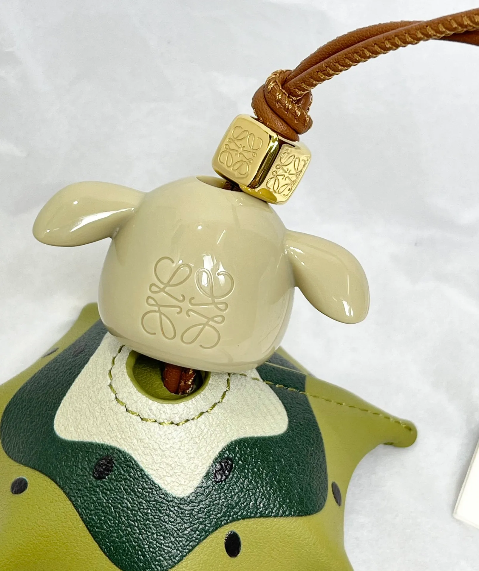 Puzzle 10th anniversary limited elf pendant! So cute! Each limited elf has its own name! Archie elf 🧚‍♀️ Every baby is unique and cute. I love it so much! (The dice🎲 are made of all steel, and each baby is a mold. The cost of the mold is very expensive. The price is based on quantity. Come if you like it!)