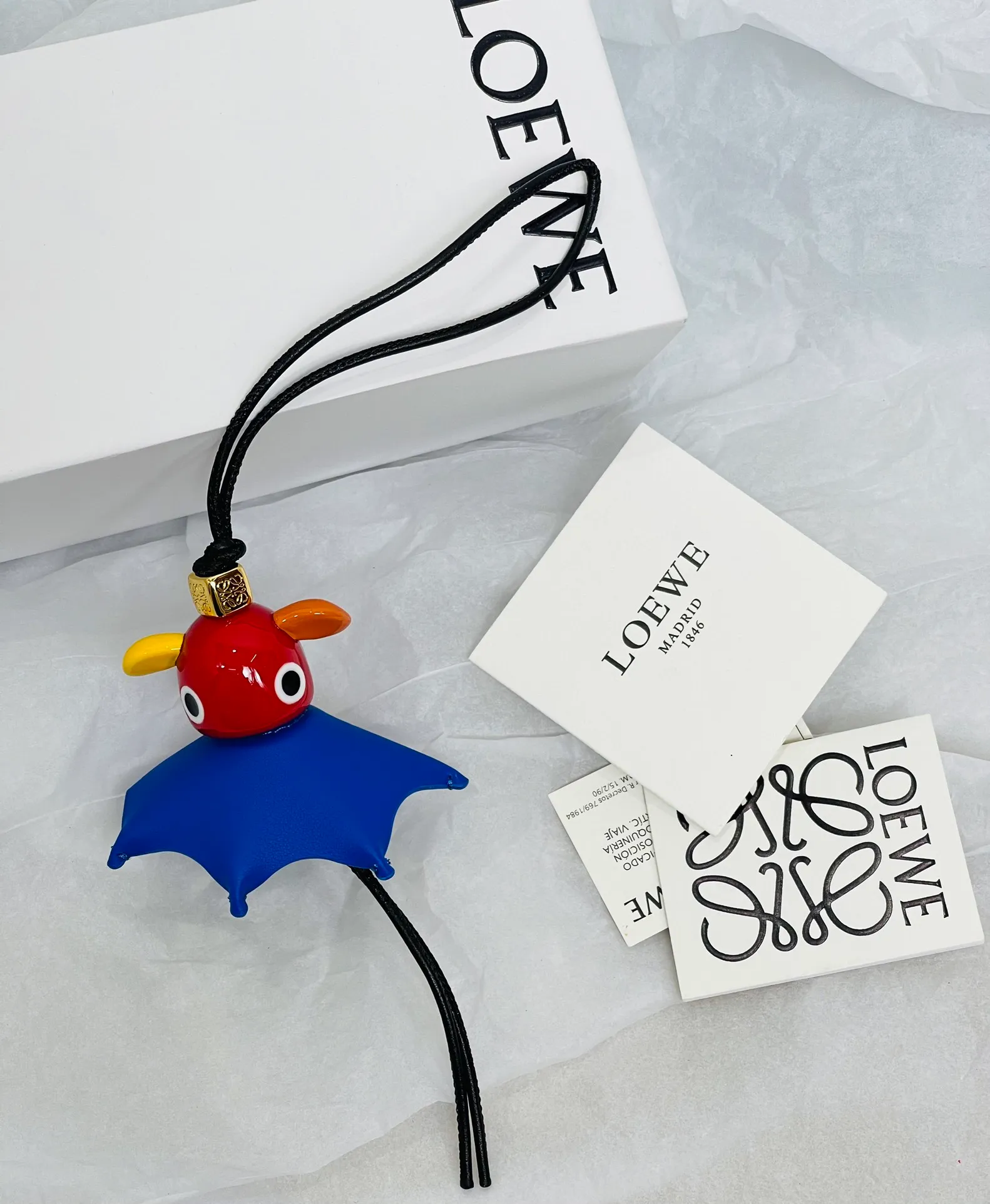 Limited elf pendant
