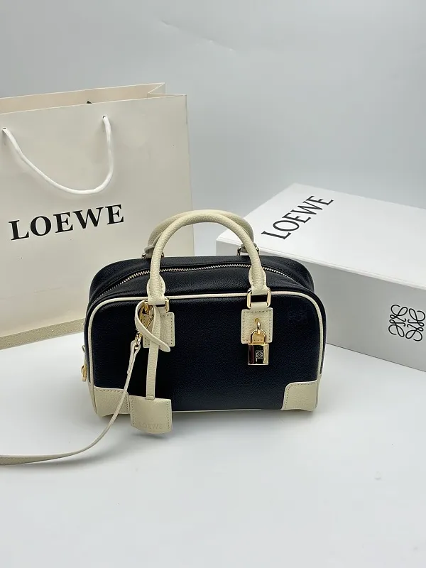 All categories Official website "Brand Women's Bags" Women's Bags 💙 Loewe 2026 new LOEWE crossbody bag