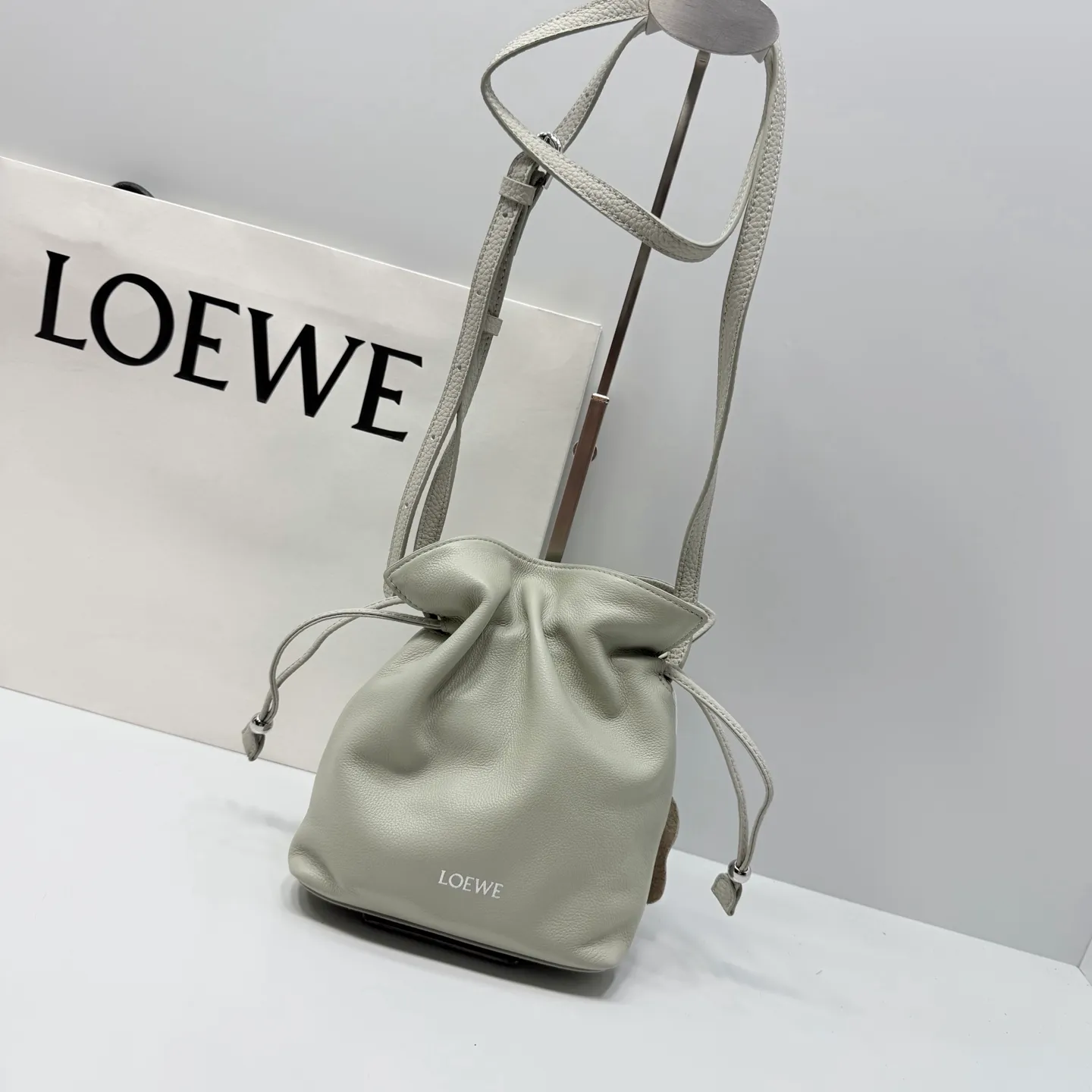 All categories Official website "Brand Women's Bags" Women's Bags 💙 Loewe 2026 new LOEWE crossbody bag