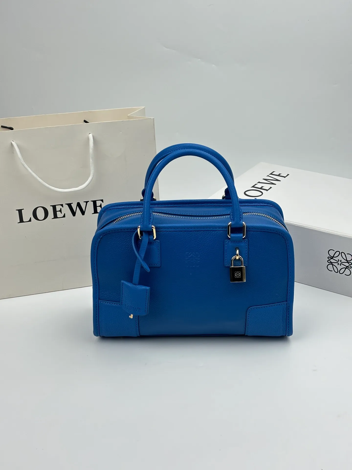 All categories Official website "Brand Women's Bags" Women's Bags 💙 Loewe 2026 new LOEWE crossbody bag