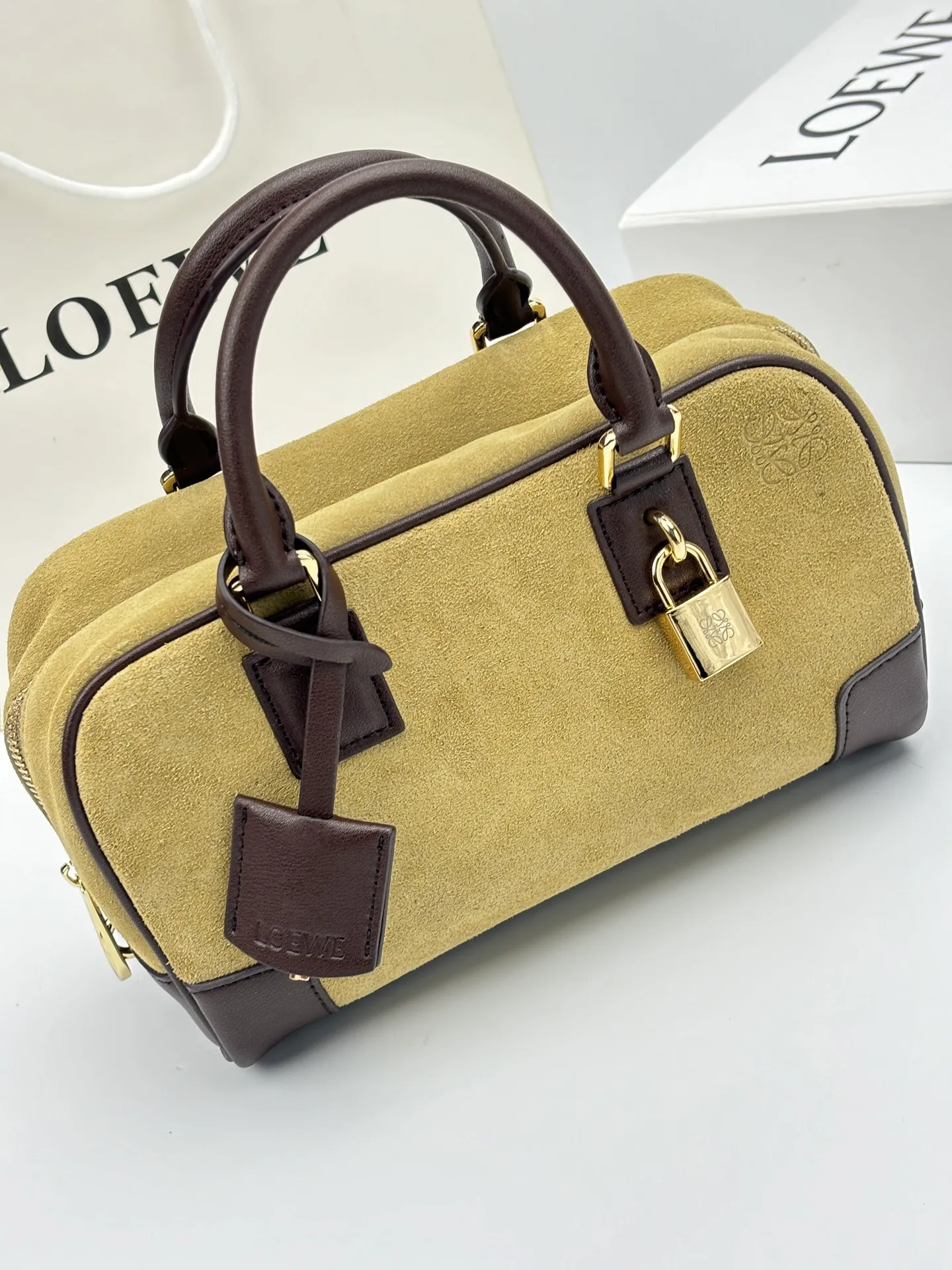 All categories Official website "Brand Women's Bags" Women's Bags 💙 Loewe 2026 new LOEWE crossbody bag