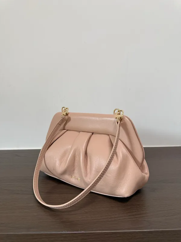All categories Official website "Brand Women's Bags" Women's Bags 💙 Loewe 2026 new LOEWE armpit bag