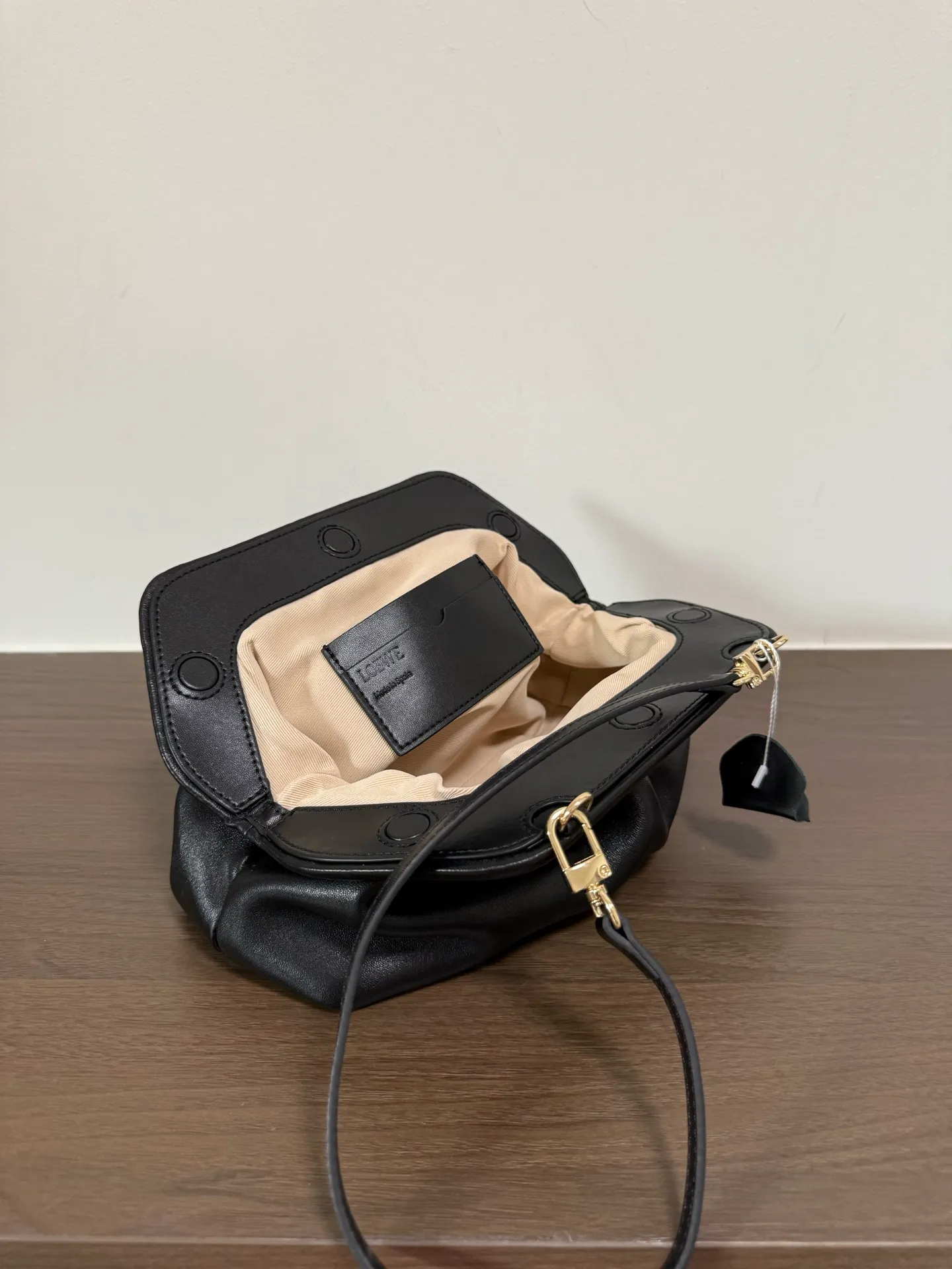 All categories Official website "Brand Women's Bags" Women's Bags 💙 Loewe 2026 new LOEWE armpit bag