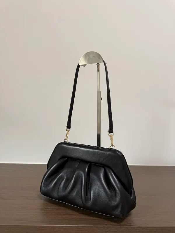 All categories Official website "Brand Women's Bags" Women's Bags 💙 Loewe 2026 new LOEWE armpit bag