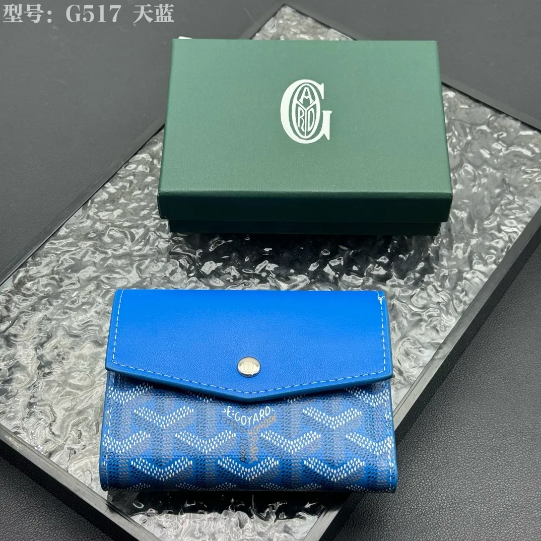 💰120 💎Top Original 𝑮𝑶𝒀𝑨𝑹𝑫 𝑽𝒊𝒄𝒕𝒐𝒊𝒓𝒆 The wallet has a small and compact design that can store cards, banknotes and documents. It's sized to fit in a bag or in a jacket or pants pocket. The Insert Victoire Card Holder can be placed inside the Victoire Wallet to store even more cards. Style number: G517 Size: 12*9*3