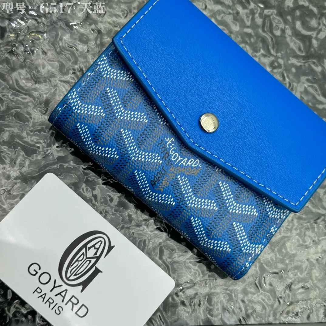 💰120 💎Top Original 𝑮𝑶𝒀𝑨𝑹𝑫 𝑽𝒊𝒄𝒕𝒐𝒊𝒓𝒆 The wallet has a small and compact design that can store cards, banknotes and documents. It's sized to fit in a bag or in a jacket or pants pocket. The Insert Victoire Card Holder can be placed inside the Victoire Wallet to store even more cards. Style number: G517 Size: 12*9*3