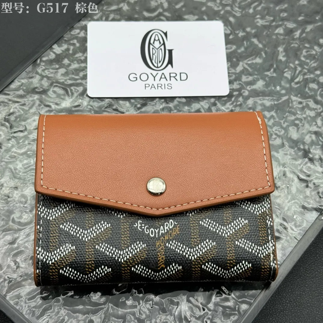 💰120 💎Top Original 𝑮𝑶𝒀𝑨𝑹𝑫 𝑽𝒊𝒄𝒕𝒐𝒊𝒓𝒆 The wallet has a small and compact design that can store cards, banknotes and documents. It's sized to fit in a bag or in a jacket or pants pocket. The Insert Victoire Card Holder can be placed inside the Victoire Wallet to store even more cards. Style number: G517 Size: 12*9*3