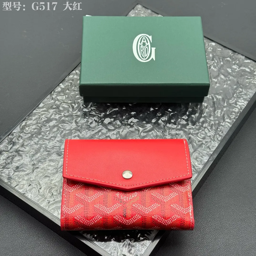 💰120 💎Top Original 𝑮𝑶𝒀𝑨𝑹𝑫 𝑽𝒊𝒄𝒕𝒐𝒊𝒓𝒆 The wallet has a small and compact design that can store cards, banknotes and documents. It's sized to fit in a bag or in a jacket or pants pocket. The Insert Victoire Card Holder can be placed inside the Victoire Wallet to store even more cards. Style number: G517 Size: 12*9*3