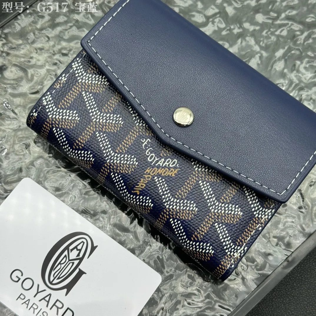💰120 💎Top Original 𝑮𝑶𝒀𝑨𝑹𝑫 𝑽𝒊𝒄𝒕𝒐𝒊𝒓𝒆 The wallet has a small and compact design that can store cards, banknotes and documents. It's sized to fit in a bag or in a jacket or pants pocket. The Insert Victoire Card Holder can be placed inside the Victoire Wallet to store even more cards. Style number: G517 Size: 12*9*3