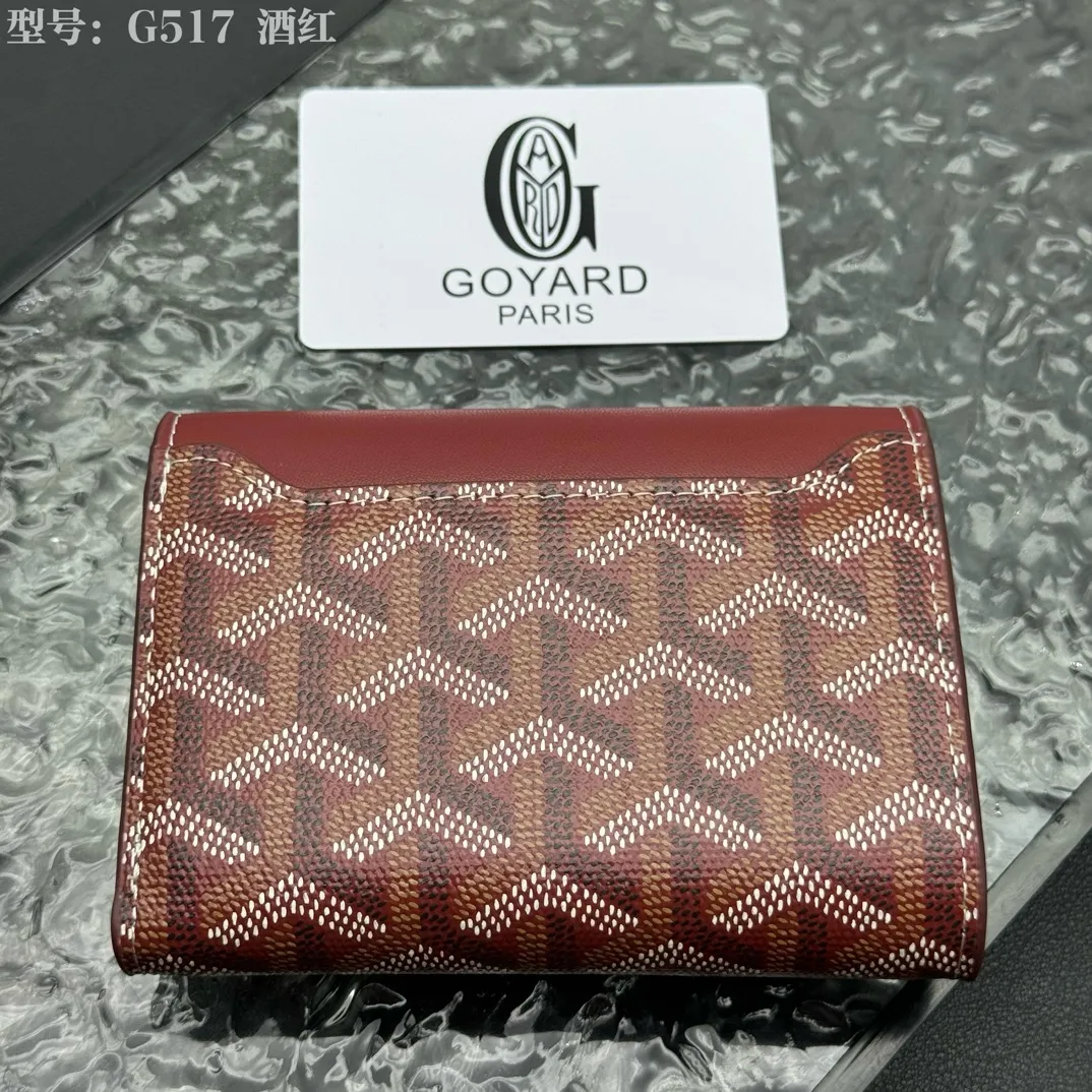 💰120 💎Top Original 𝑮𝑶𝒀𝑨𝑹𝑫 𝑽𝒊𝒄𝒕𝒐𝒊𝒓𝒆 The wallet has a small and compact design that can store cards, banknotes and documents. It's sized to fit in a bag or in a jacket or pants pocket. The Insert Victoire Card Holder can be placed inside the Victoire Wallet to store even more cards. Style number: G517 Size: 12*9*3